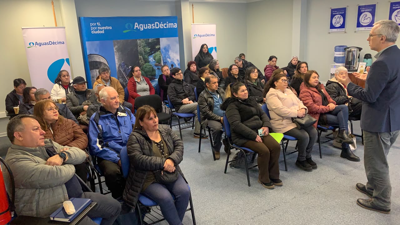 dirigentes-vecinales-se-capacitan-sobre-buen-uso-del-alcantarillado-040926084838